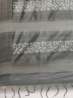 CLASSICATE from the house of The Chennai Silks Grey Printed Jute Cotton Saree With Running Blouse 5
