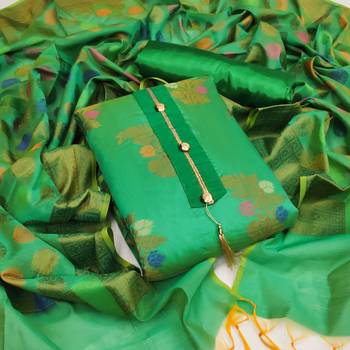 Green Jacquard Woven Zari Woven Suit Set 1