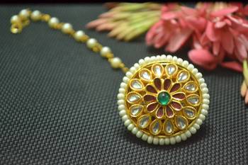 Indian Ethnic Meenakari Work maang tikka Kundan Borla with pearl Chain Head Jewellery 2