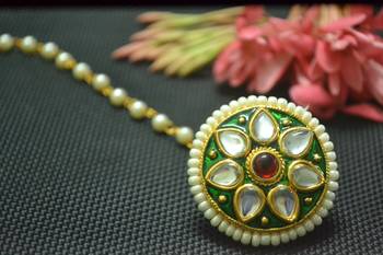 Indian Ethnic Meenakari Work maang tikka Kundan Borla with pearl Chain Head Jewellery 2