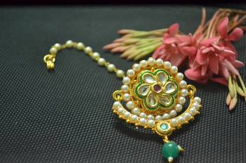Indian Ethnic Meenakari Work maang tikka Kundan CHAND Borla with pearl Chain Head Jewellery 1
