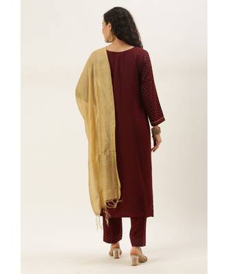 Women Maroon Foil Print Kurta With Pant & Dupatta 7