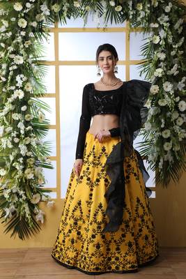 Heavy Designer LEHENGHA 1