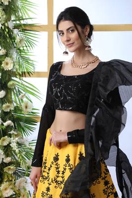 Heavy Designer LEHENGHA 4