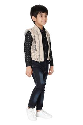 DKGF Boys 3-Piece Suit 4