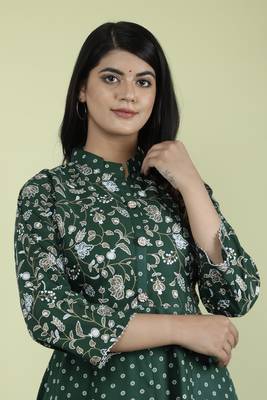 Women's Rayon Designer Floral Printed Anarkali Kurti With Pant Set. 2