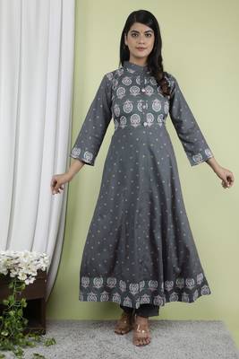Women's Rayon Designer Floral Printed Anarkali Kurti With Pant Set. 1