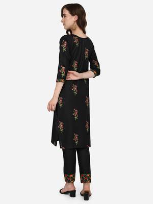 Black embroidered cotton kurta-sets 5