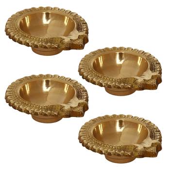 Set of 4 Auspicious Handcrafted Brass Diya 3