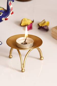 Decorative Handcrafted Metal Stand Tea Light Holder
