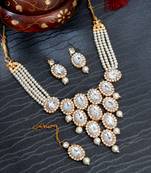 Gold pearl necklace-sets