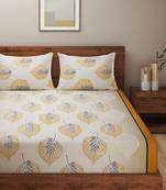 Floral print    Cotton Extra Large Double Bedsheet with   Pillow Covers  Orange