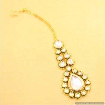 White Kundan Maang-Tikka 1
