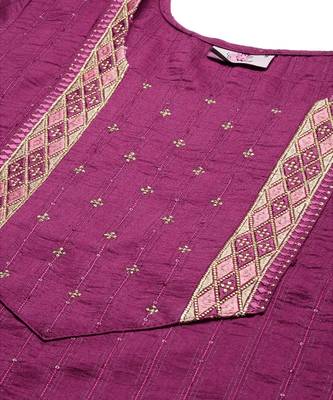Magenta chinon embroidered With sequins Work kurta 5
