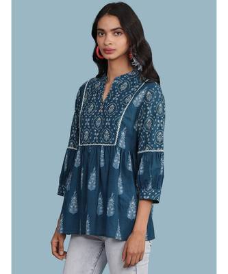 Blue cotton quarter sleeve top 1