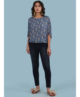 Blue Viscose quarter sleeve top 5