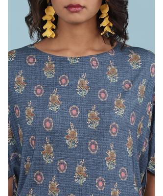 Blue Viscose quarter sleeve top 6