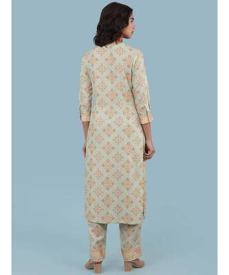 Round Neck Printed Kurta With QUARTER SLEEVE Sleeve Pant And Dupatta 2