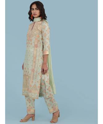 Round Neck Printed Kurta With QUARTER SLEEVE Sleeve Pant And Dupatta 5