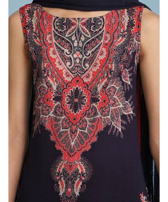 Laid Out Print Sleevess Kurta With Pants And Dupatta 5