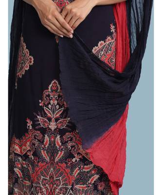 Laid Out Print Sleevess Kurta With Pants And Dupatta 6