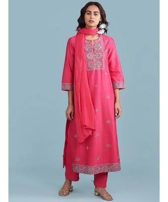 QUARTER SLEEVE Sleeve Embroidered Yoke Kurta With Pant And Dupatta 1