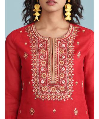 QUARTER SLEEVE Sleeve Embroidered Yoke Kurta With Pant And Dupatta 5