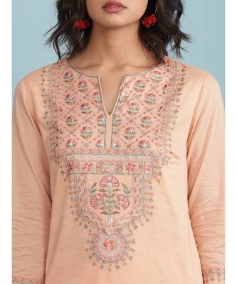 Round Neck Embroidered Yoke QUARTER SLEEVE Sleeve Kurta With Printed Pant And Dupatta 5