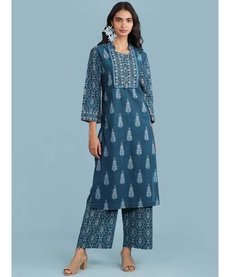 Band Collar QUARTER SLEEVE Sleeve Kurta With Lace At Yoke Border With Pant 1