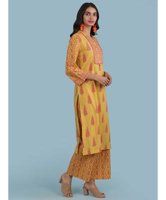 Band Collar QUARTER SLEEVE Sleeve Kurta With Lace At Yoke Border With Pant 3