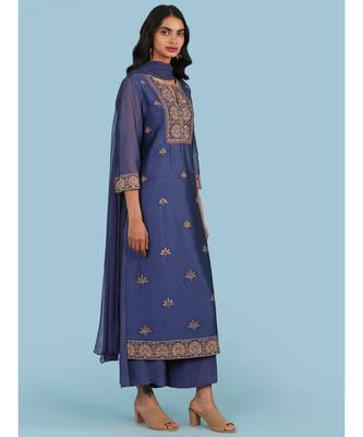 QUARTER SLEEVE Sleeve Embroidered Yoke Kurta With Pant And Dupatta 3