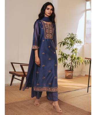 QUARTER SLEEVE Sleeve Embroidered Yoke Kurta With Pant And Dupatta 6