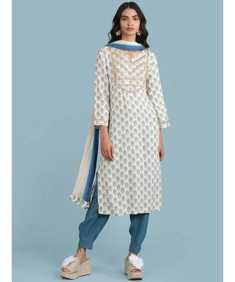 Round Neck Full Sleeve Printed Kurta With Gota Work With Pant And Dupatta 5