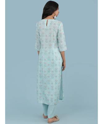 V Neck QUARTER SLEEVE Sleeve Printed Kurta With Pant And Dupatta 4