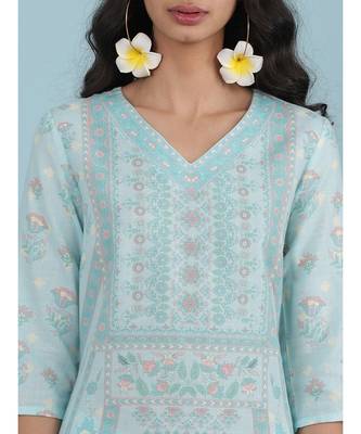 V Neck QUARTER SLEEVE Sleeve Printed Kurta With Pant And Dupatta 5