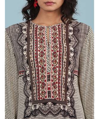 Round Neck Full Sleeve Printed Kurta With Pant And Dupatta 5