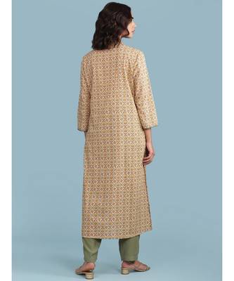 Band Collar Embroidered Yoke QUARTER SLEEVE  Sleeve Printed Kurta With Pant And Dupataa 4