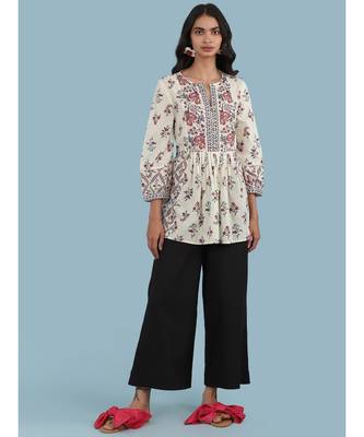 Off White Floral Print Kurti 4