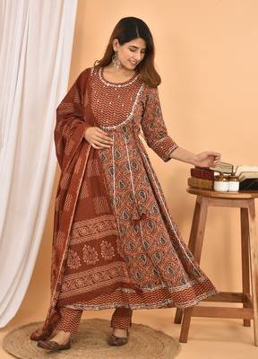 Brown embroidered cotton ethnic-kurtis 4
