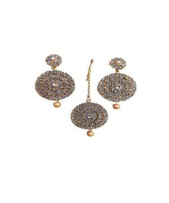 Sachiva Fashion Grey Coloured Kundan With Gold Plated With Chain & Maang Tikka Necklace  2