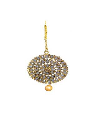 Sachiva Fashion Grey Coloured Kundan With Gold Plated With Chain & Maang Tikka Necklace  4