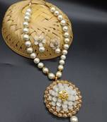 White pearl Yellow Gold Brass Necklace & Pair of Earring
