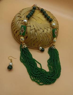 Green pearl Yellow Gold Brass Necklace & Pair of Earring 1