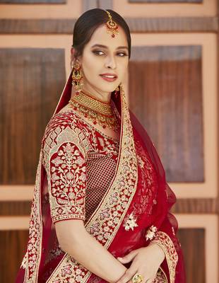 Mesmerizing Red Heavy Hand Work & Embroidered Velvet wedding Lehenga choli 3