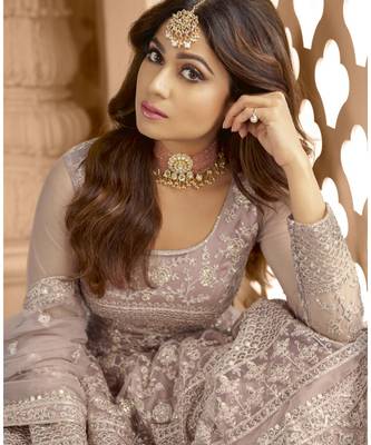 Shamita shetty resham embroidery only in front salwar kameez 2