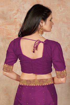 Purple Embroidered Silk Blend Saree With Blouse 5