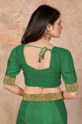 Green embroidered silk blend saree with blouse 5