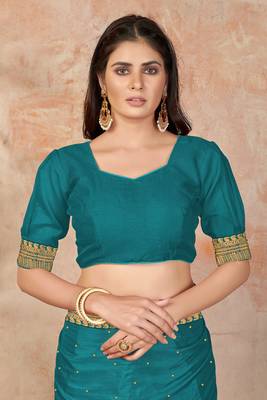 Dark Blue Embroidered Silk Blend Saree With Blouse 4