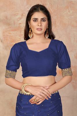 Dark Blue Embroidered Silk Blend Saree With Blouse 4