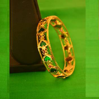 Green Palakka Bangle 1